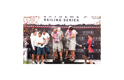 Il trionfo di Luna Rossa a Singapore