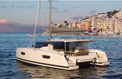 Il catamarano New 42 della Fountaine Pajot