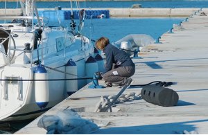 Barca a vela: l'accosto in banchina da soli