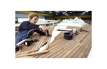 Groupe Beneteau, posto a rischio per 800