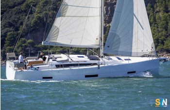 Dufour 430: prova in mare, prestazioni e comfort in navigazione [VIDEO]