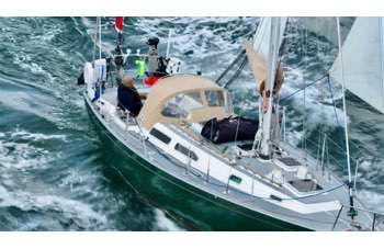 Golden Globe Race, tempesta con raffiche fino a 70 nodi