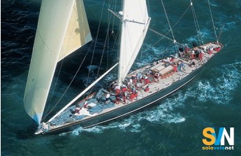 Shamrock V torna in mare: la regina dei J Class che racconta la Coppa America
