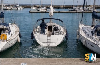Perché alcune barche sono più facili da manovrare in porto