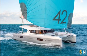 Quanto è difficile portare un catamarano a noleggio?