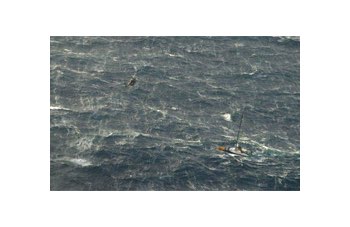 Naufragio per BT, salvo l'equipaggio