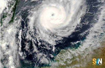 Ciclone Harry: onde fino a 9 metri, vento oltre i 60 nodi e scuole chiuse nel Sud Italia