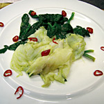 Baccalà crudo con alici e spinaci