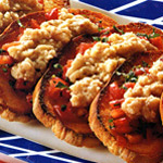 Crostoni con tartare di spada