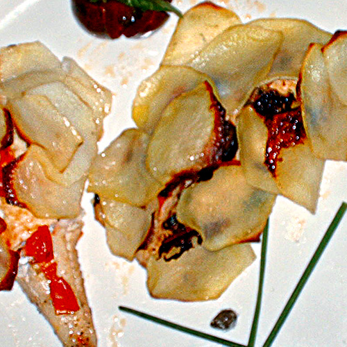 Filetti di gallinella di mare in crosta di patate