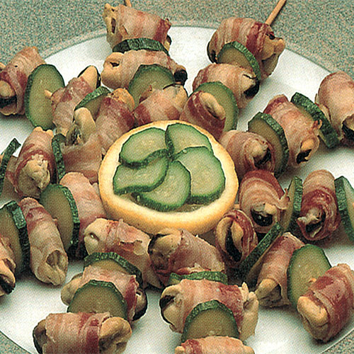 Involtini di cozze con pancetta e zucchine