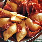 Sgonfiotti fritti con salame piccante