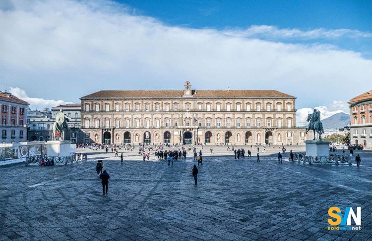 Palazzo reale di Napoli
