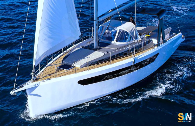 Velija 43, del cantiere Mediter Yachts di Lucca, è una barca molto innovativa
