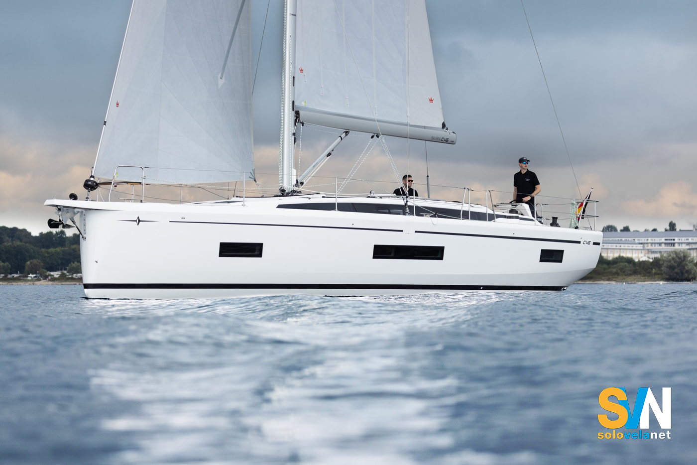 Bavaria 46 C-Line, è il primo modello della seconda generazione di scafi Cossutti per il cantiere