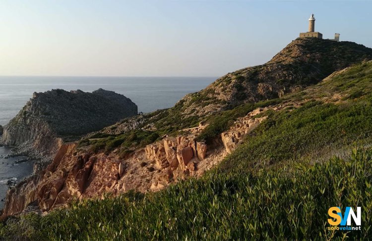 Il faro di Capo Sandalo sull'isola di San Pietro