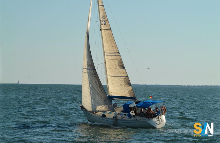 Barca armata con randa full butten