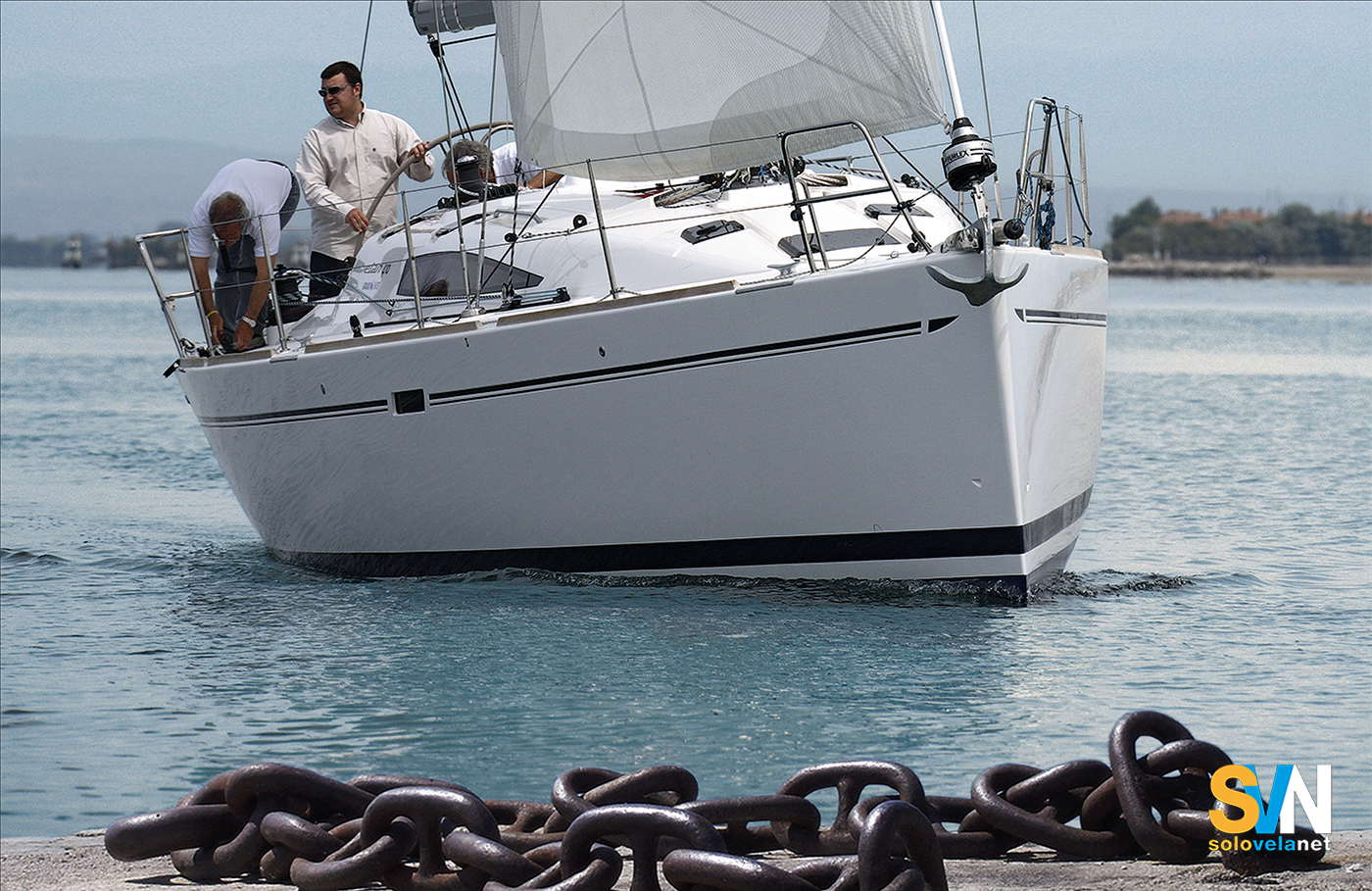 Accostare in banchina a vela: quando è possibile e come farlo in sicurezza