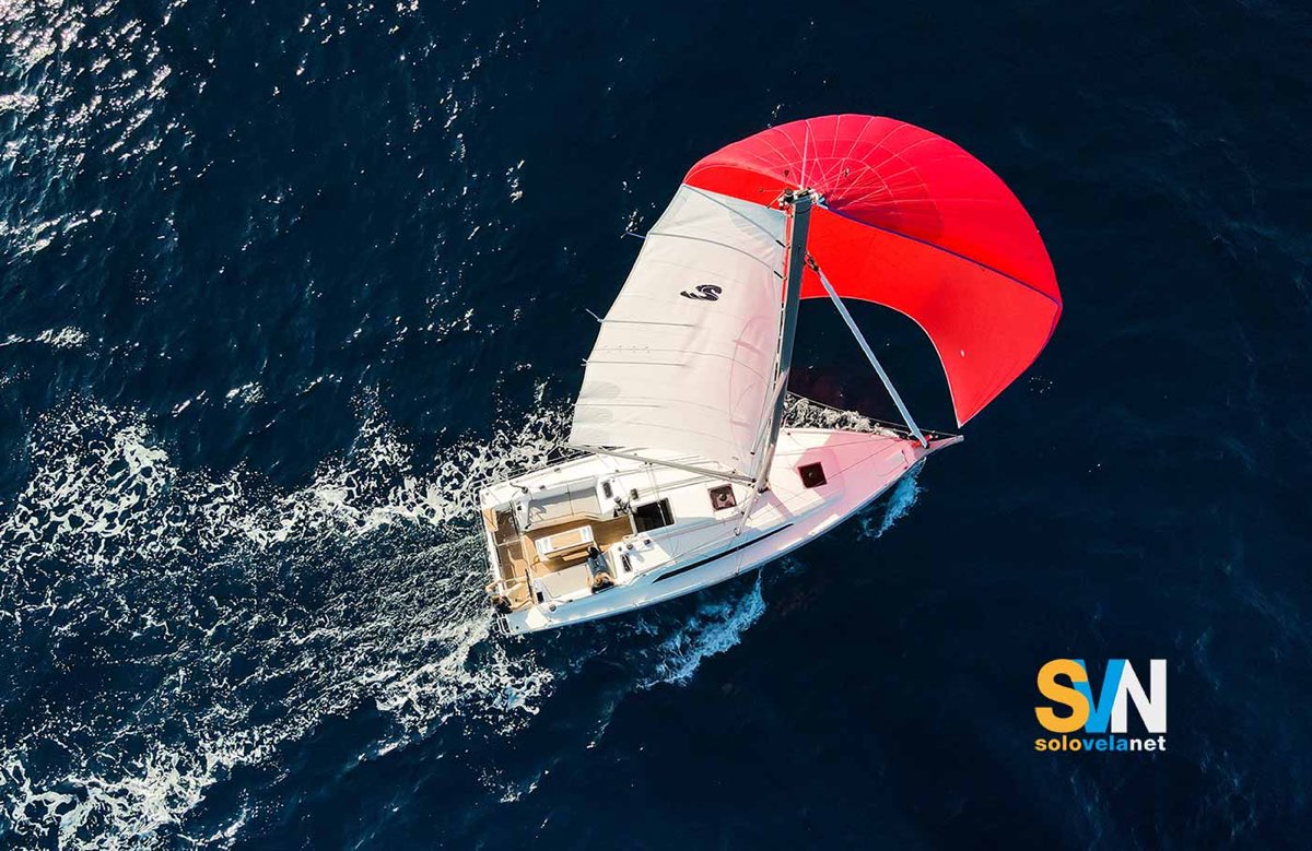 Oceanis 34.1with mainsail from the First package and gennaker