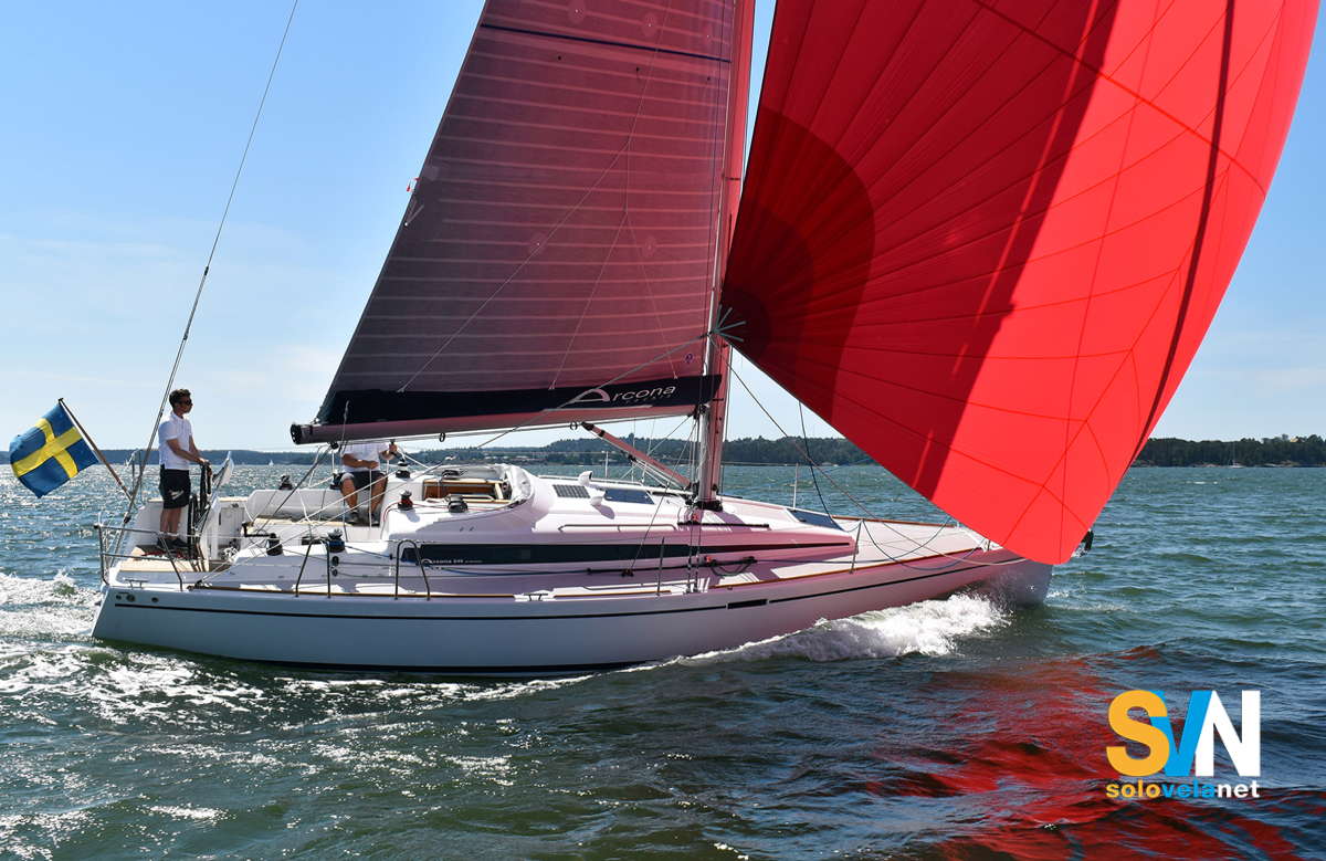 Arcona 345, barca con un grande pozzetto, linee d’acqua moderne e carena ben equilibrata