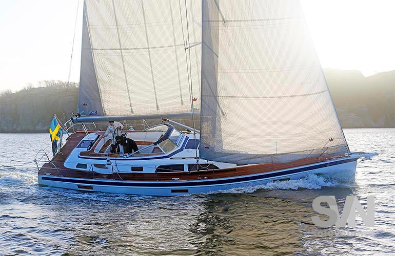Hallberg Rassy 40 C, un dislocamento pesante, pensato per arie moderate e forti