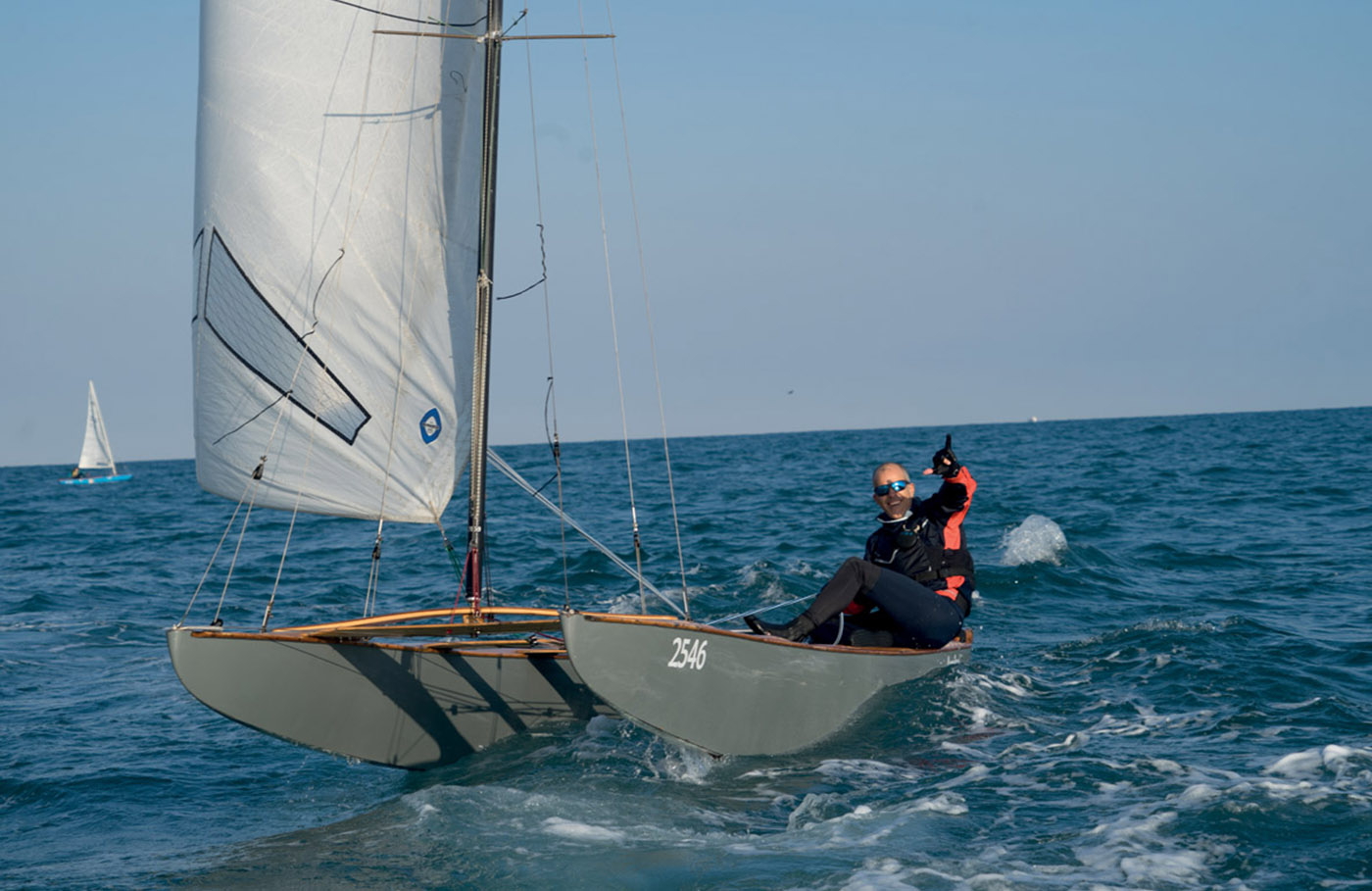 Patagonia: due velisti attraversano i fiordi su catamarani senza timone