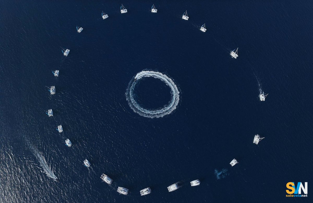 I catamarani della grande festa Lagoon organizzata dalla NSS Yachting viste dall'alto