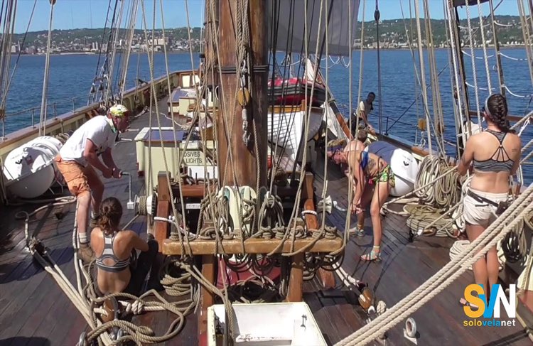 Il ponte del Pride of Baltimore II nel 2016