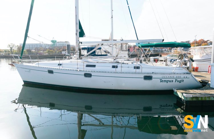Oceanis 400, in porto