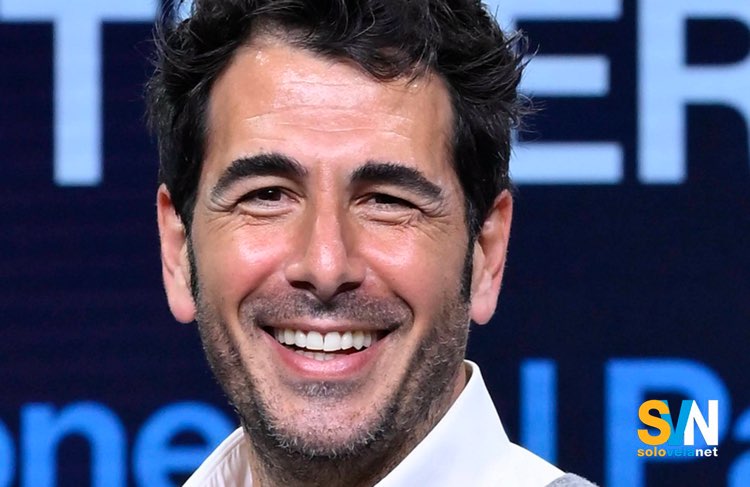 Fabio Gallo conduce Navigando Lungocosta con Maurizio Anzillotti e Daria Luppino. Gallo è anche conduttore di LInea Verde, Uno Mattina Weekly ed è stato per molti anni coonduttore di Linea Blu