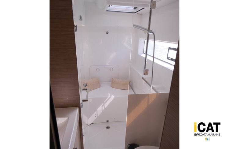 Lagoon 38, il bagno della cabina armatoriale