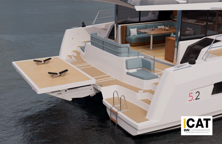 La poppa del Blaì armata con il tender lift può diventare una grande spiaggia dalla quale scendere in acqua lavorare e attrezzature per cucinare