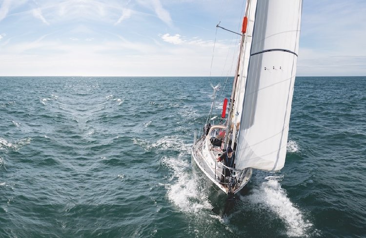Lodo sul suo Rustler 36