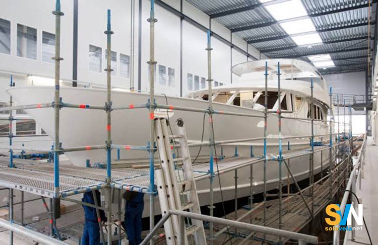 OIL refit riguarda l'armatore che compra la barca e la rimette a posto come si farebbe con una casa da ristrutturare e l'operatore che compra ristruttura e rivende