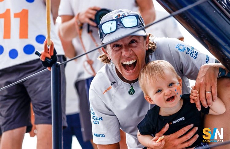 Francesca Clapcich con sua figlia Harriet