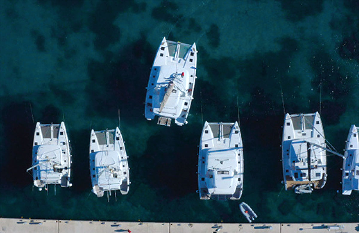 Le manovre di ormeggio con il catamarano