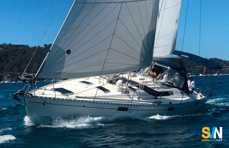 L'Oceanis 430, insieme al 350, fu la barca che iniziò un profondo cambiamento nel modo di guardare alla vela