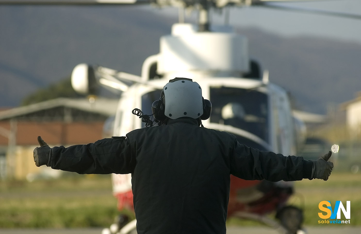 Mayday in mare: come funziona la catena del soccorso e cosa succede dopo la chiamata