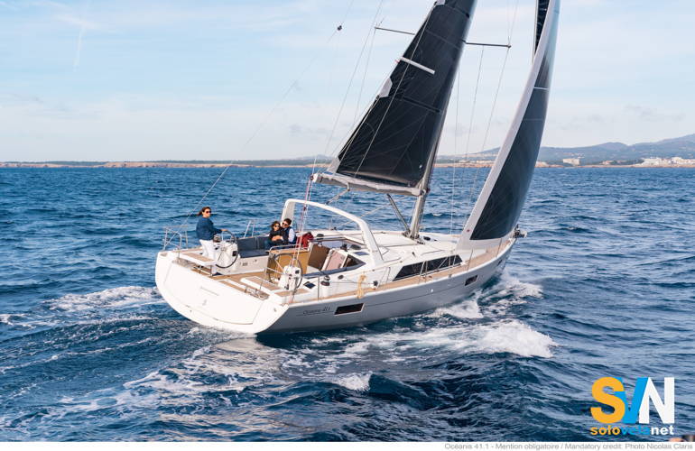 Oceanis 41.1, barca funzionale con ampi spazi inerni ed esterni