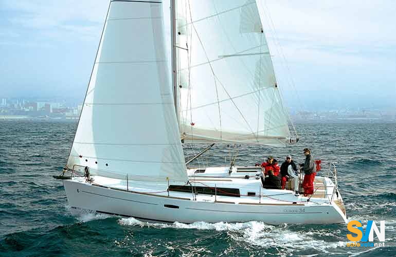 Oceanis 34