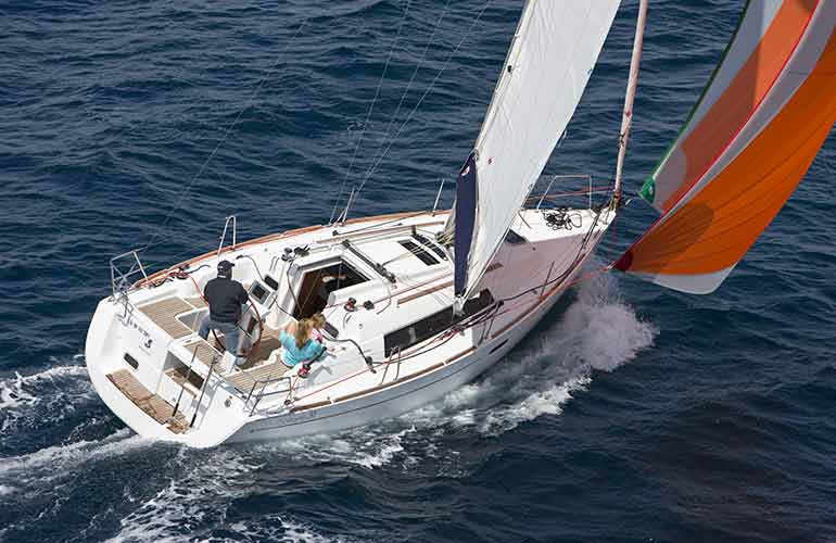 Oceanis 31