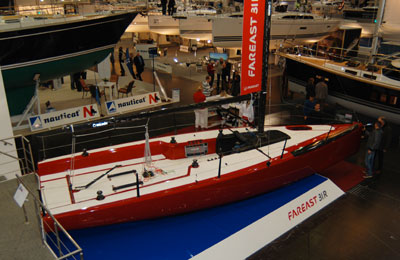 Far East 31 R presentato al salone di Düsseldorf