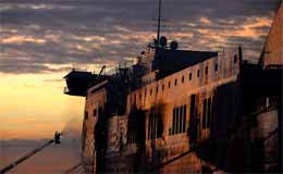 Operazioni di spegnimento dell'incendio sulla Norman Atlantic