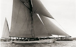 Brynhild di Camper&Nicholson, ribattezzato Black Swan