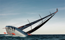 Alex Thomson passeggia sull’albero