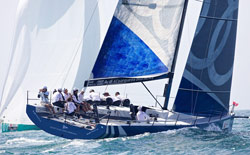Gaastra è official supplier di Azzurra, il team di classe TP 52