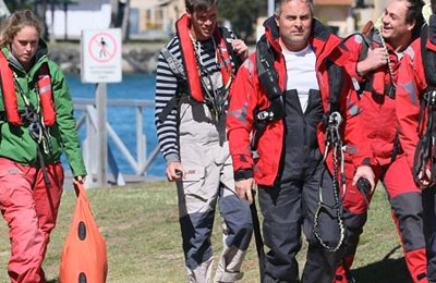 Wesley Garner e il suo equipaggio dopo il salvataggio