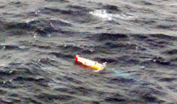La barca di Abby, naufragata in Oceno Indiano
