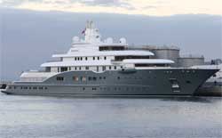 Il megayacht all’Elba non è benvenuto