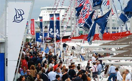 Nuovo, charter e usato a Genova a maggio